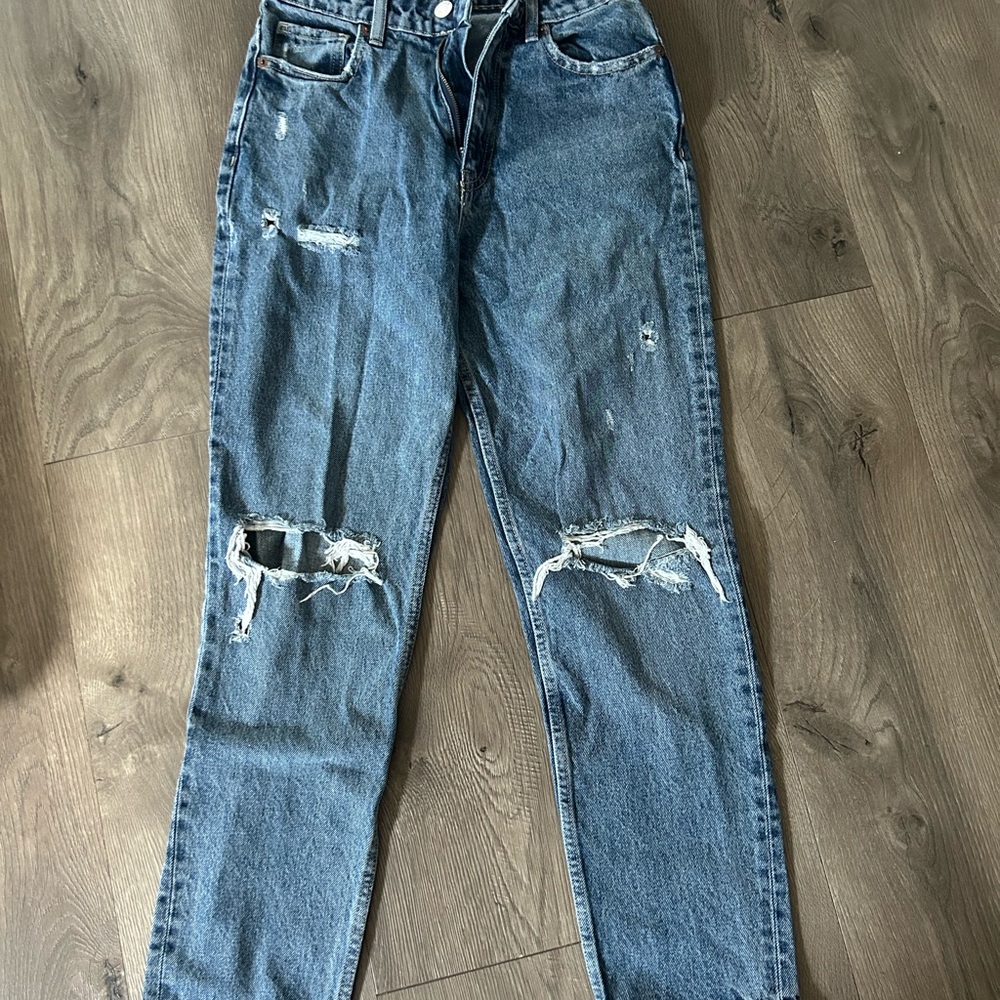 ZARA Distressed High-Rise Straight Jeans (Size 4 / EUR 36)